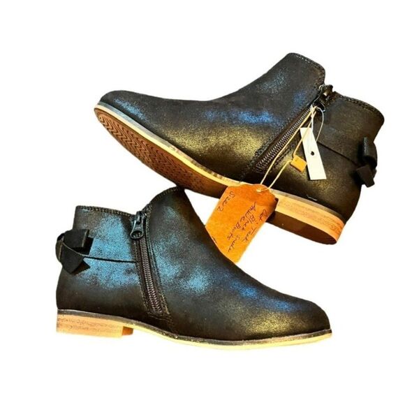 Cat & Jack Black‎ Suede Ankle Boots Child Size 2 NWOT - Picture 1 of 7